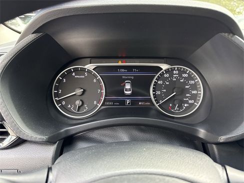 Used 2023 Nissan Sentra SV image 15