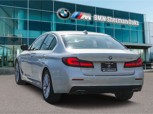 Certified 2023 BMW 530i w/ Premium Package image 2
