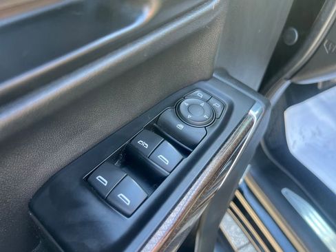 Used 2019 Chevrolet Silverado 1500 LT Trail Boss image 11