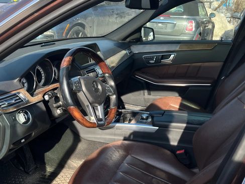 Used 2014 Mercedes-Benz E 350 4MATIC Wagon image 15