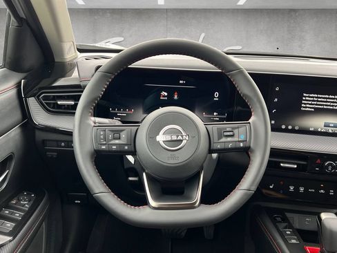 New 2026 Nissan Kicks SR w/ SR Premium Package FWD image 22