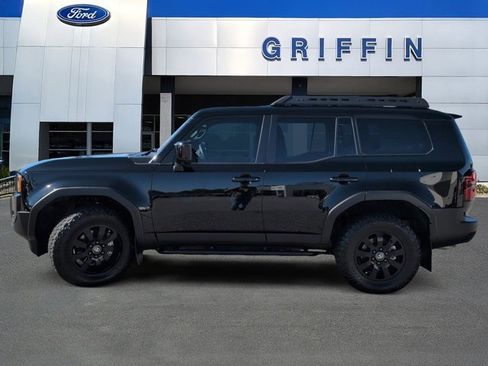 Used 2024 Toyota Land Cruiser image 10