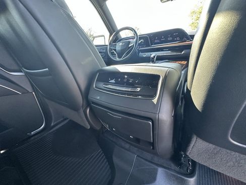 Used 2023 Cadillac Escalade ESV Premium Luxury image 23