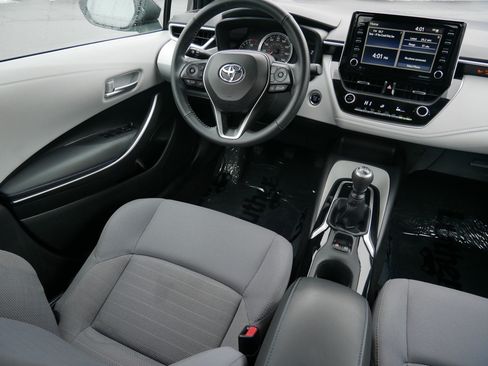 Used 2021 Toyota Corolla SE image 9