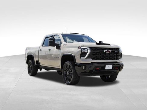 Used 2026 Chevrolet Silverado 2500 ZR2 AWD/4WD image 1
