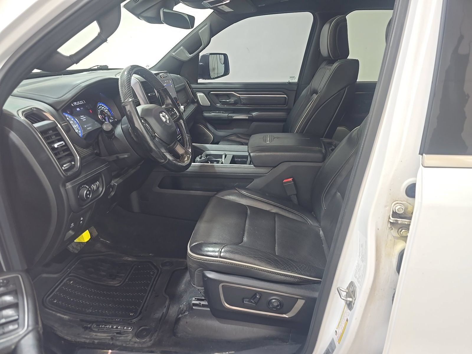 Used 2019 RAM 1500 Limited AWD/4WD image 10