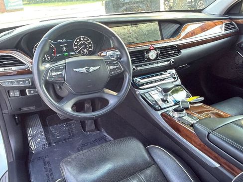 Used 2017 Genesis G90 5.0 Ultimate RWD image 14