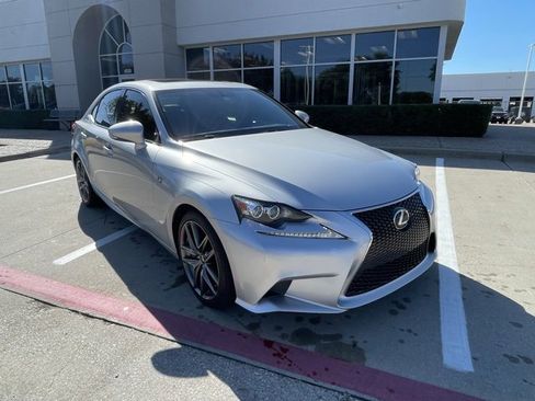 Used 2016 Lexus IS 200t image 3