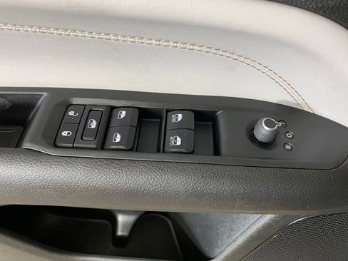 Used 2023 Jeep Compass Limited AWD/4WD image 28