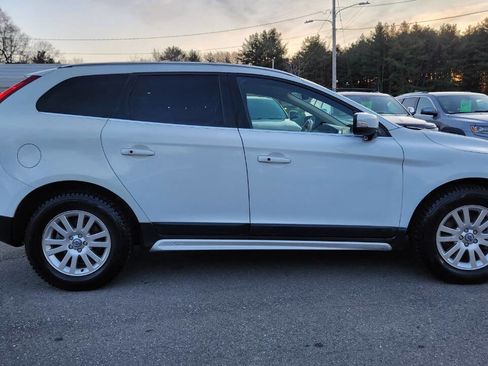 Used 2010 Volvo XC60 T6 image 17