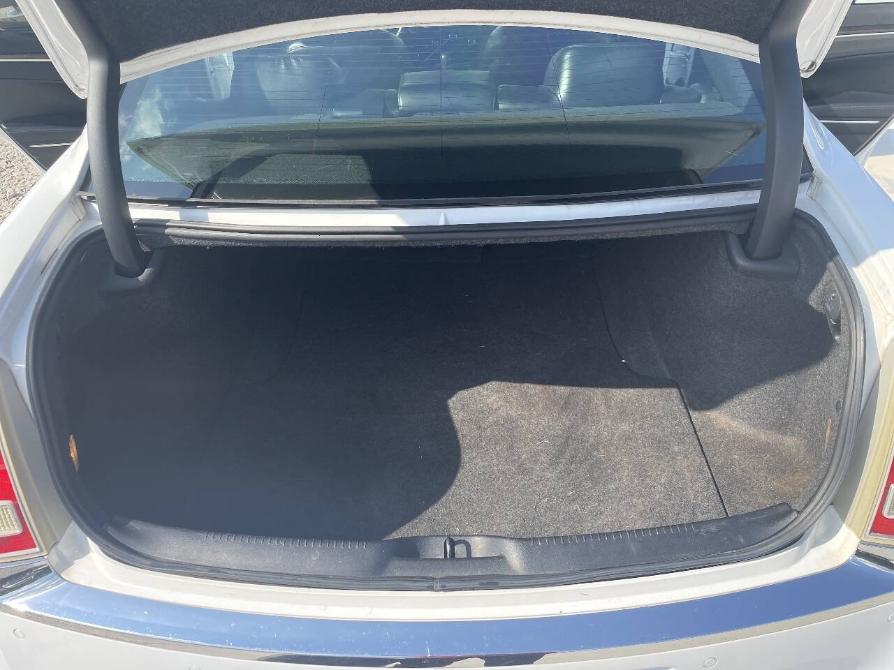Used 2011 Chrysler 300 Limited RWD image 25
