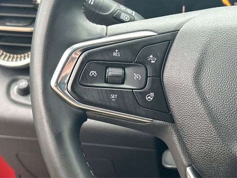 Used 2024 Chevrolet Trax ACTIV image 31