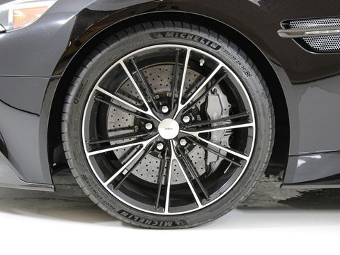 Used 2014 Aston Martin Vanquish Volante RWD image 23