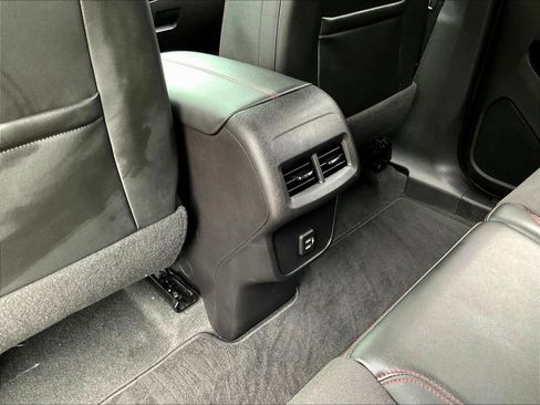 Used 2024 Chevrolet Equinox RS AWD/4WD image 10