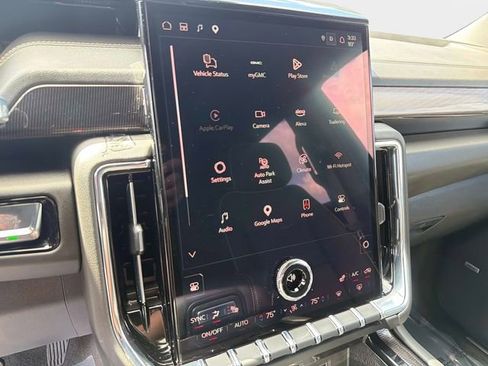 Used 2025 GMC Yukon Elevation image 23