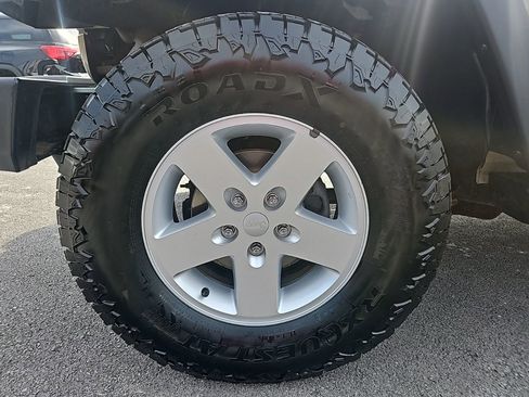 Used 2018 Jeep Wrangler Unlimited Sport S image 12