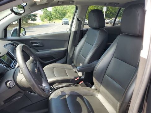 Used 2018 Chevrolet Trax Premier AWD/4WD image 5