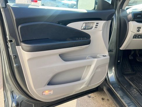 Used 2019 Honda Ridgeline RTL-E image 10