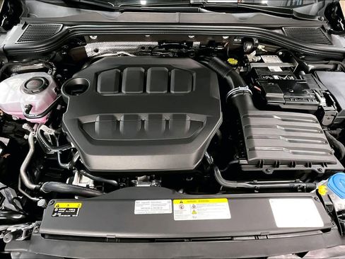 New 2026 Volkswagen GTI SE image 9