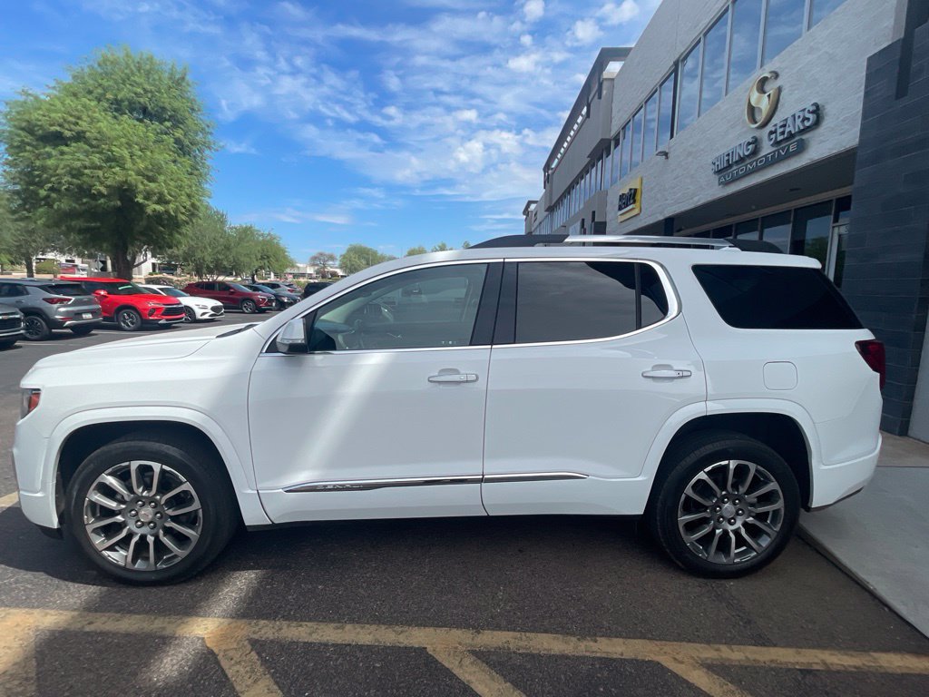 Used 2023 GMC Acadia Denali FWD image 3