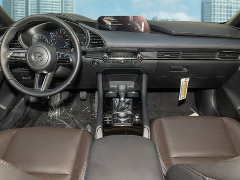 New 2025 MAZDA MAZDA3 2.5 S Hatchback w/ Premium Pkg image 8