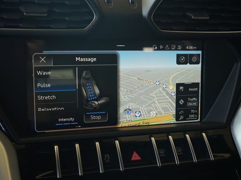 Used 2019 Lamborghini Urus AWD/4WD image 17