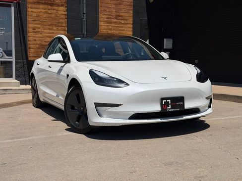 Used 2023 Tesla Model 3 Standard Range RWD image 7