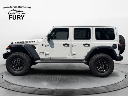 Used 2024 Jeep Wrangler Unlimited Rubicon w/ XTREMEE 35" Tire Package AWD/4WD image 6
