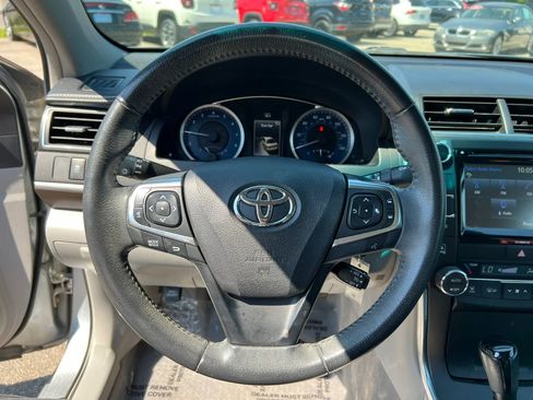 Used 2017 Toyota Camry XLE FWD image 14
