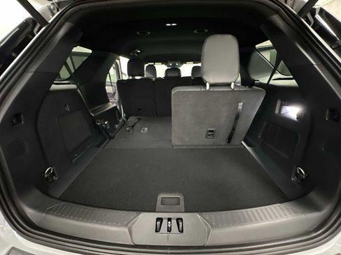 New 2026 Ford Explorer ST-Line w/ ST-Line Street Pack image 26