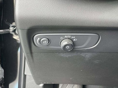 Used 2021 Buick Envision Essence w/ Sport Touring Package image 19