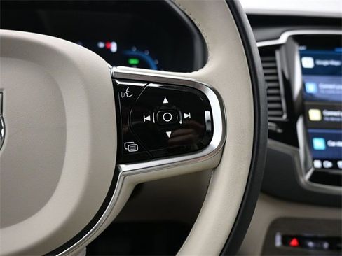Used 2024 Volvo XC90 T8 Ultimate w/ Lounge Package image 25