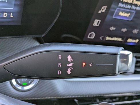 New 2026 Chevrolet Equinox LT w/ Convenience Package II image 19