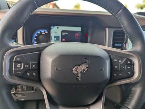 Certified 2023 Ford Bronco Outer Banks w/ Sasquatch Package image 28