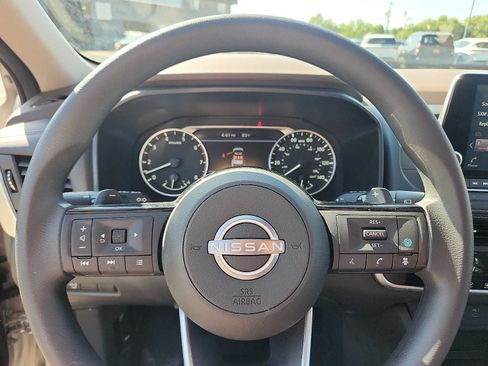 Certified 2023 Nissan Rogue SV AWD/4WD image 18