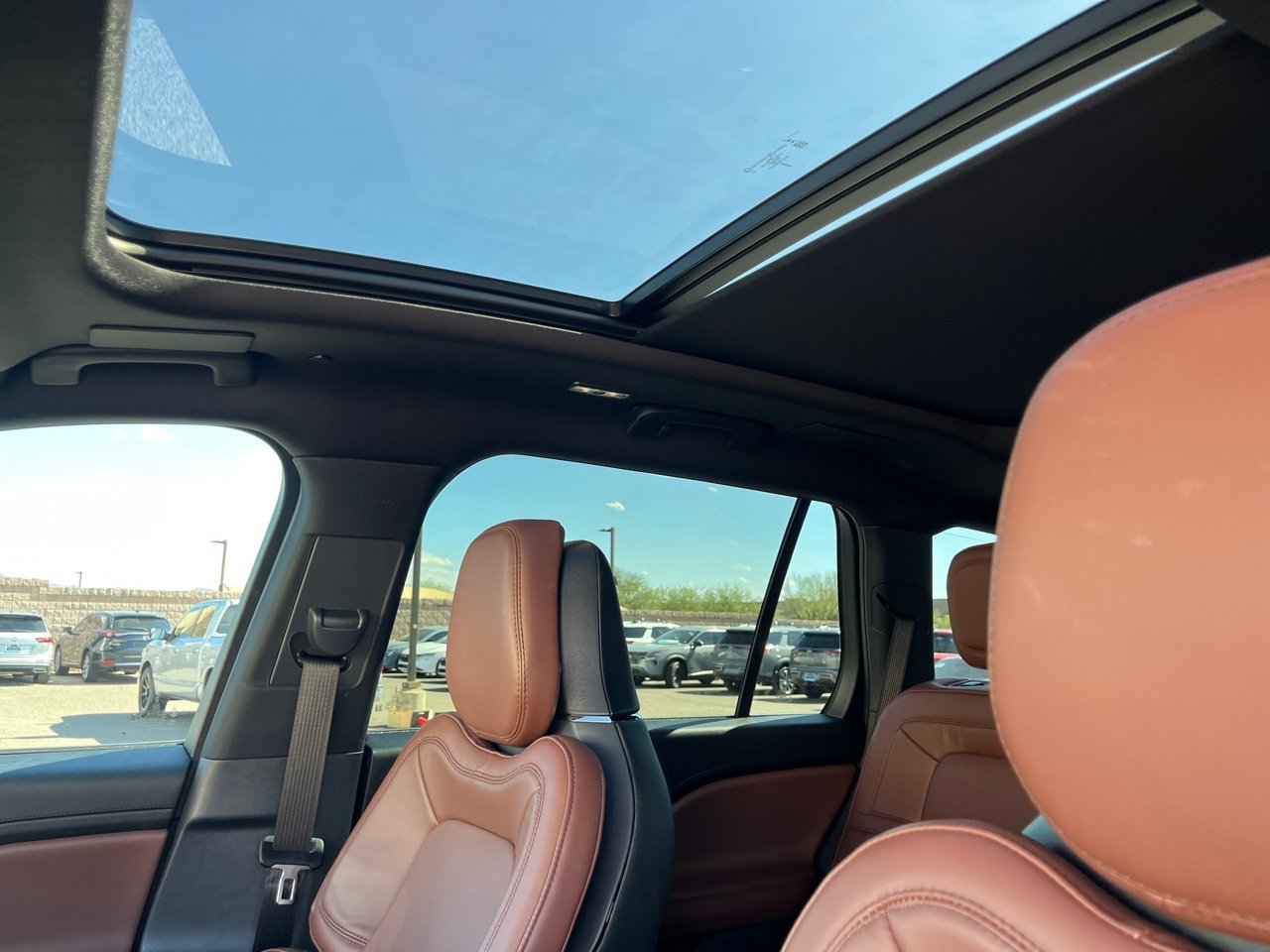 Used 2026 Lincoln Aviator Reserve w/ Luxury Package RWD image 27
