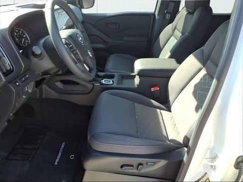 New 2026 Nissan Frontier SV w/ SV Convenience Package AWD/4WD image 15