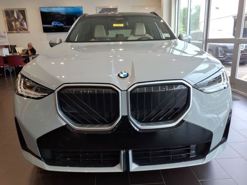 Used 2026 BMW X3 xDrive30i w/ M Sport Package AWD/4WD image 2