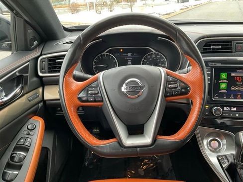 Used 2019 Nissan Maxima Platinum w/ Reserve Package image 16
