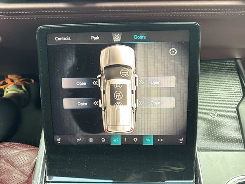 Certified 2026 Cadillac Escalade Sport w/ LPO, ONYX Package AWD/4WD image 19