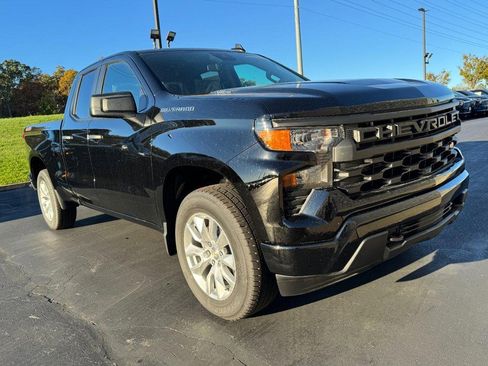 New 2026 Chevrolet Silverado 1500 Custom w/ LPO, Dark Essentials Package AWD/4WD image 2