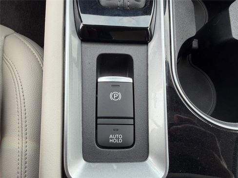 Used 2023 Nissan Altima 2.5 SL AWD/4WD image 11