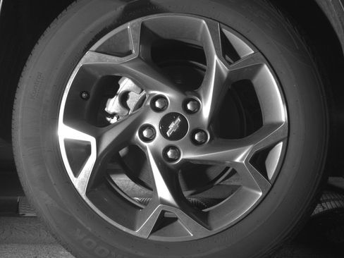 Used 2025 Chevrolet Trax LT FWD image 15
