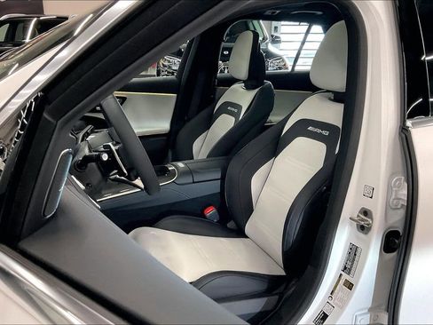 New 2026 Mercedes-Benz E 53 AMG 4MATIC Sedan image 9