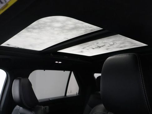 Used 2021 Ford Explorer ST w/ Equipment Group 401A image 11