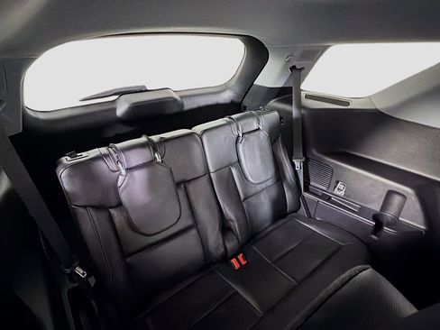 Used 2022 Ford Explorer Limited w/ Equipment Group 301A image 30