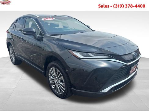 Certified 2022 Toyota Venza XLE AWD/4WD image 10
