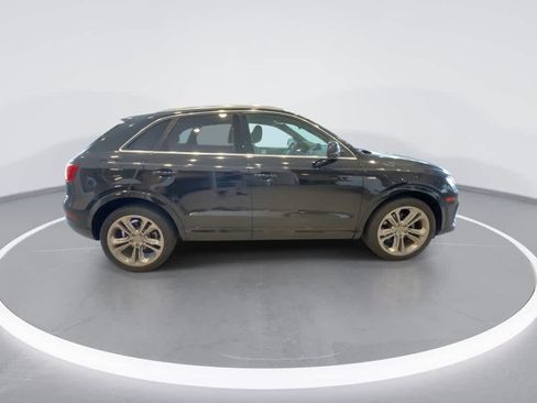Used 2018 Audi Q3 2.0T Premium Plus w/ Premium Plus Package AWD/4WD image 9