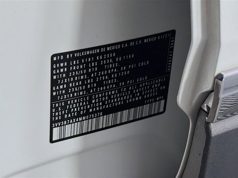 Used 2021 Volkswagen Tiguan SEL image 31