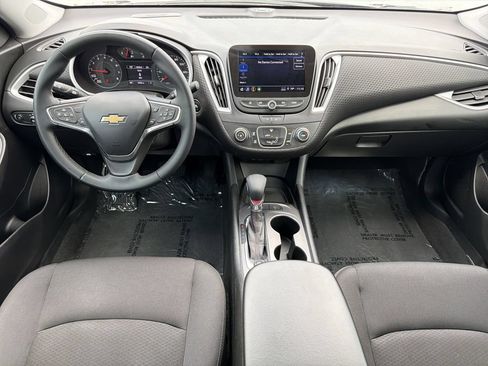 Used 2024 Chevrolet Malibu RS FWD image 15